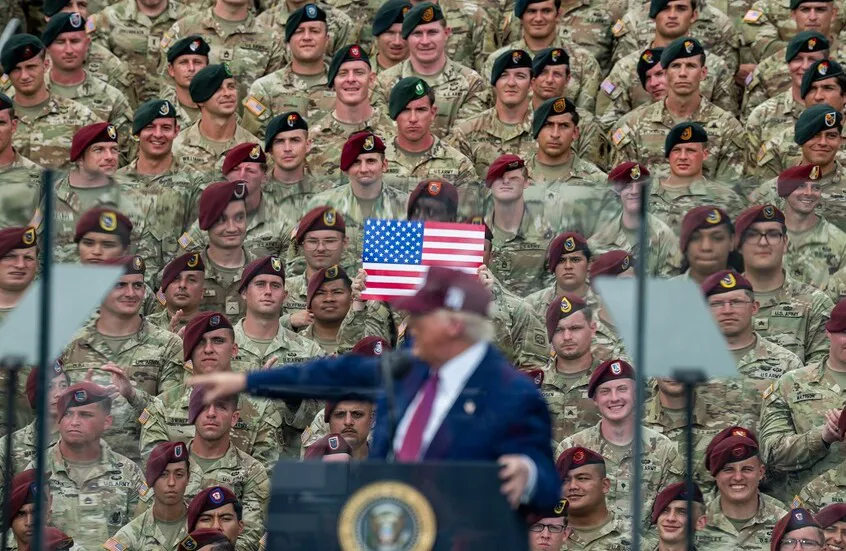 نائب أمريكي يدعو الجيش لعصيان أوامر غزو «غيرلاند»